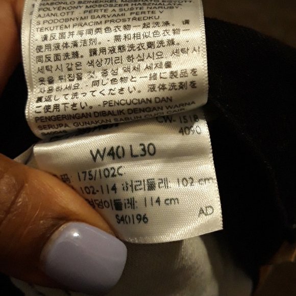 Levis - Picture 3 of 5